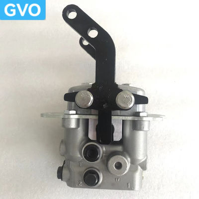 702-16-04250 7021604250 Ekskavator Parçaları PC120-6 PC200-6 PC210 PC240-8 PC360-6 PC360-7 PC360-8 için yürüyen ayak valfi pedal montajı
